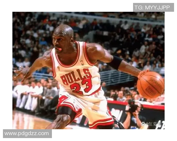 乔丹克拉克森的篮球之路与成就探秘：从新秀到全明星的蜕变历程